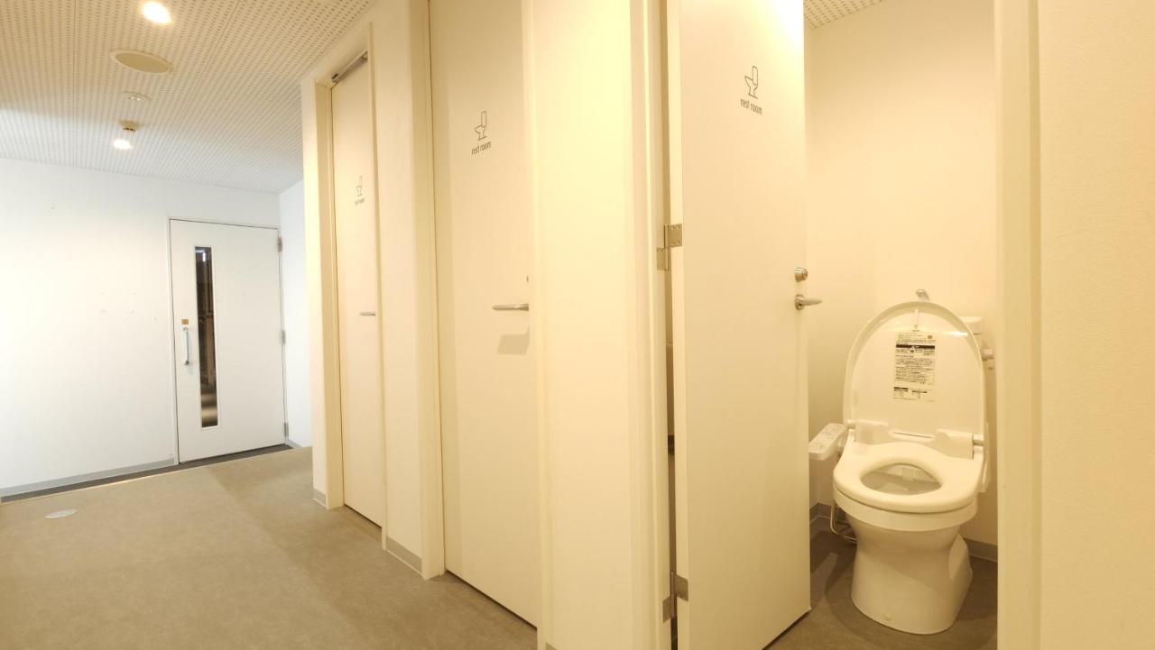 Acro Capsule Hotel Namba Dotonbori Ōsaka Extérieur photo