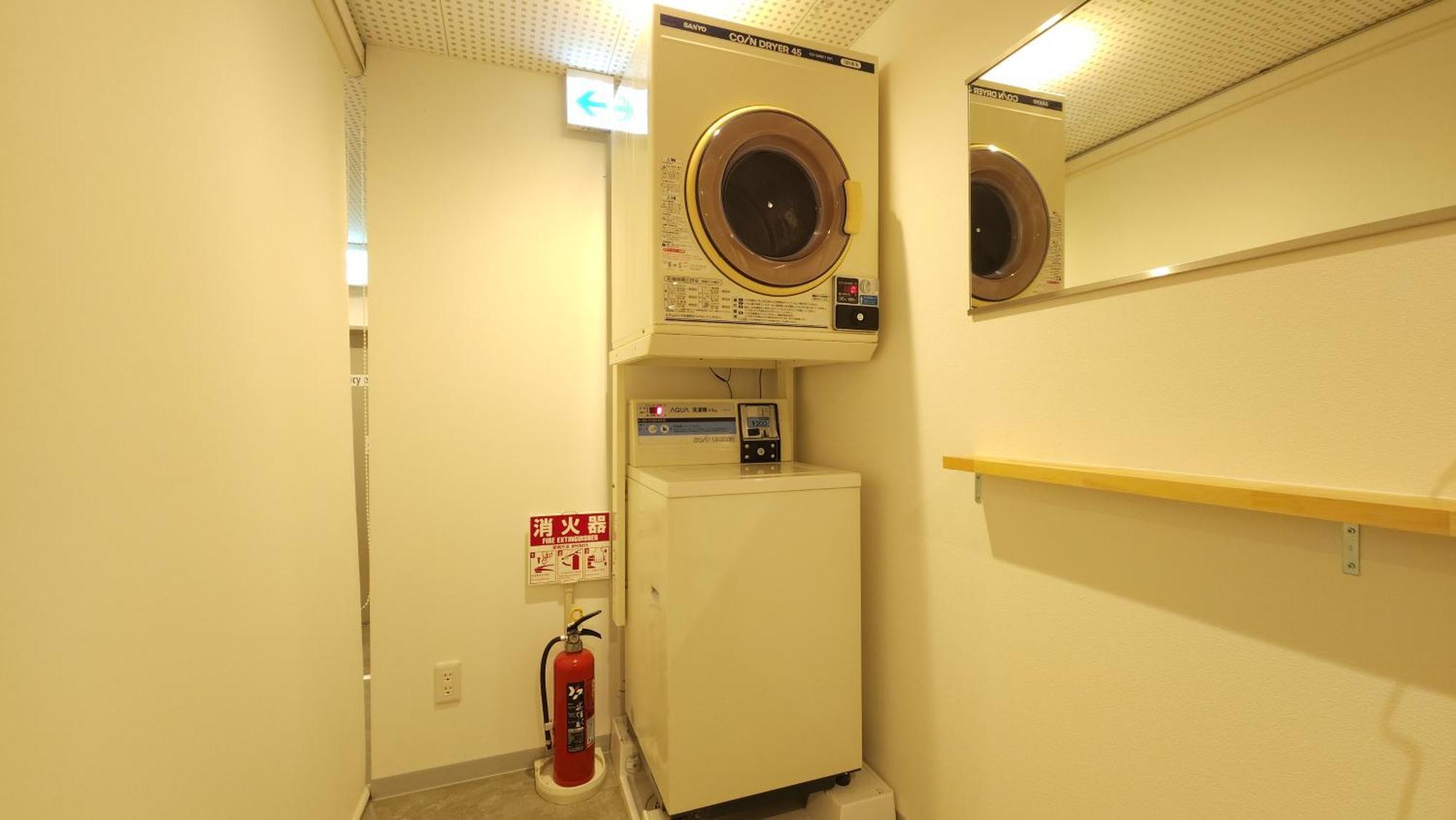 Acro Capsule Hotel Namba Dotonbori Ōsaka Extérieur photo